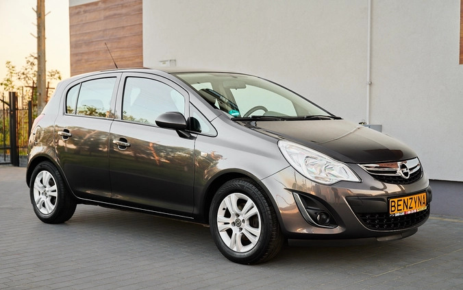 Opel Corsa cena 23900 przebieg: 144800, rok produkcji 2011 z Płońsk małe 742